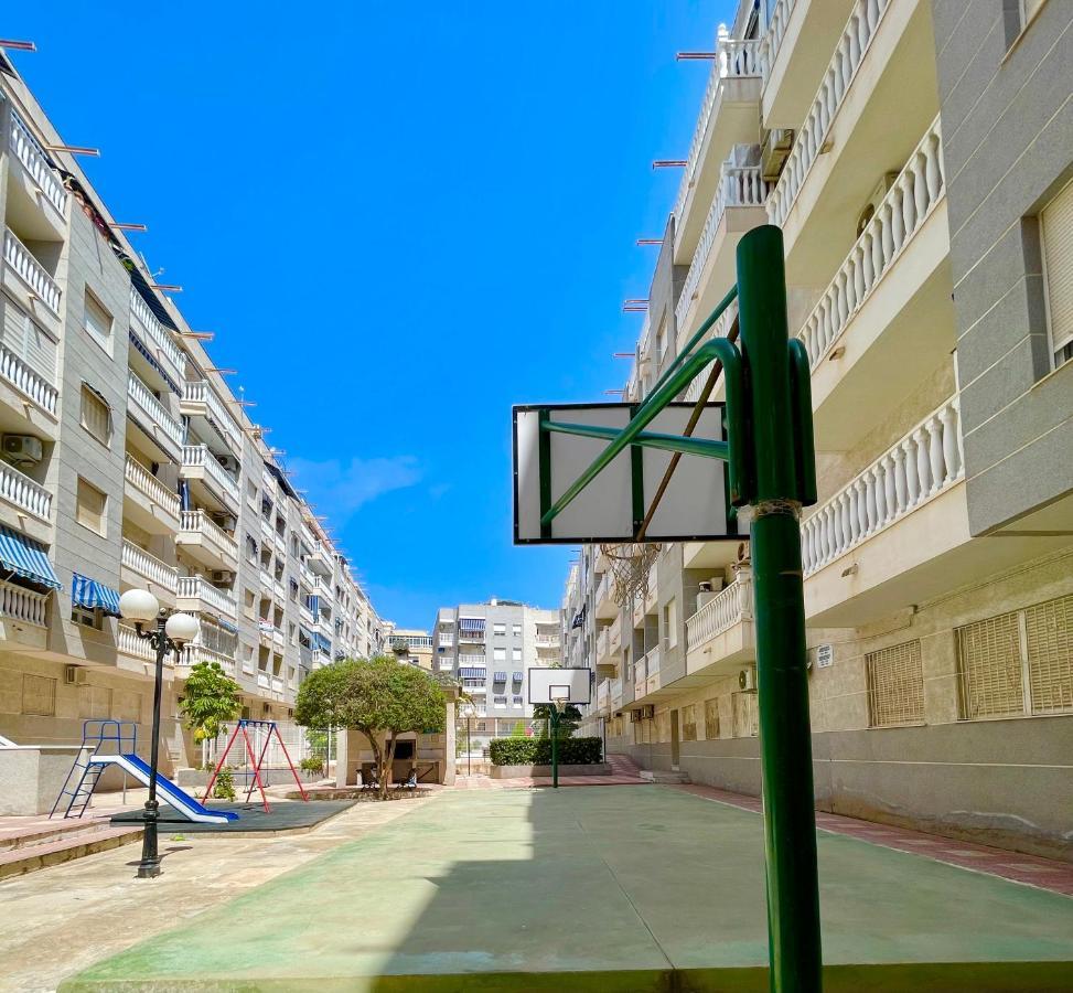 Torrevieja Comfortable Apartment 外观 照片