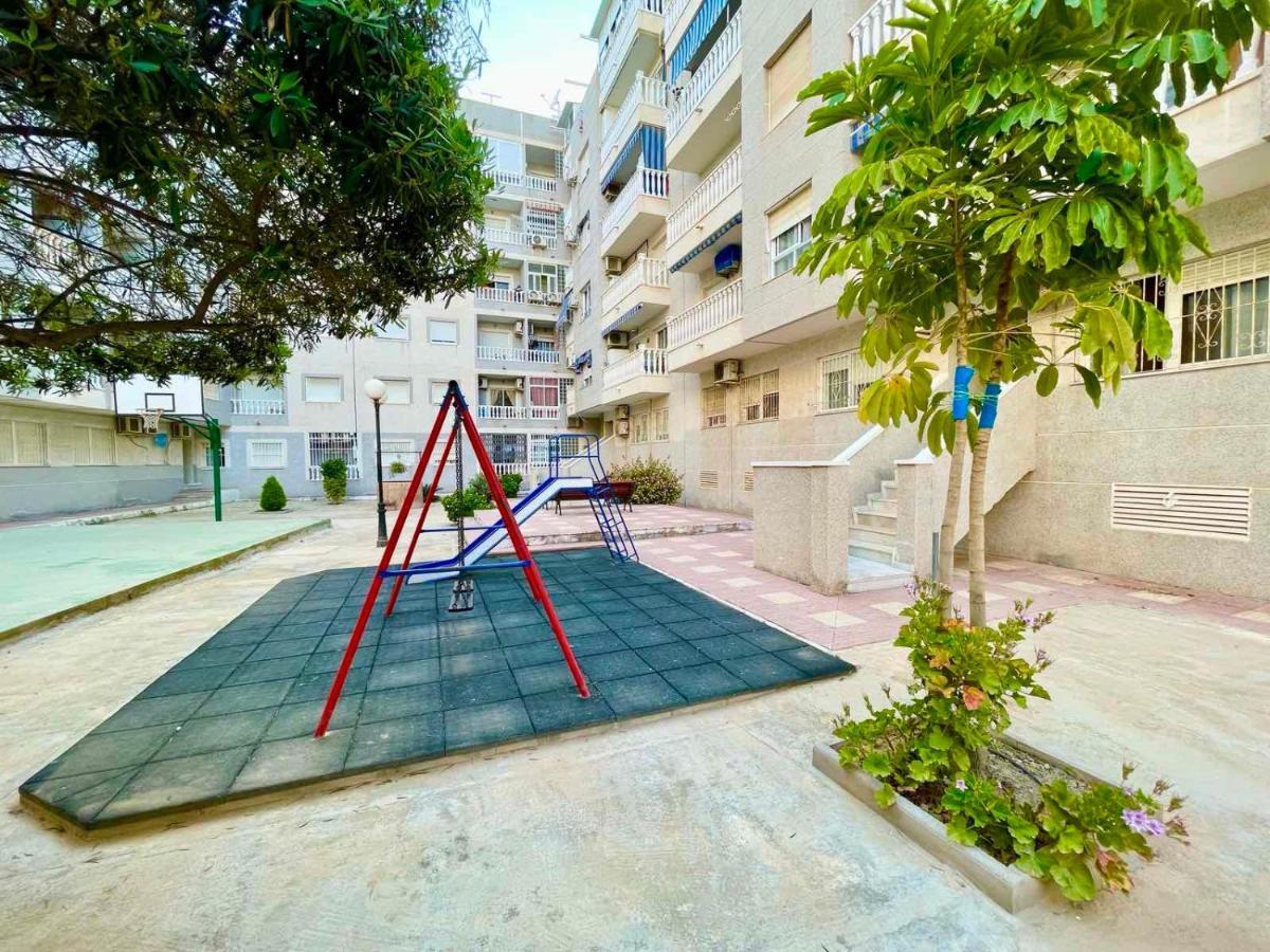 Torrevieja Comfortable Apartment 外观 照片